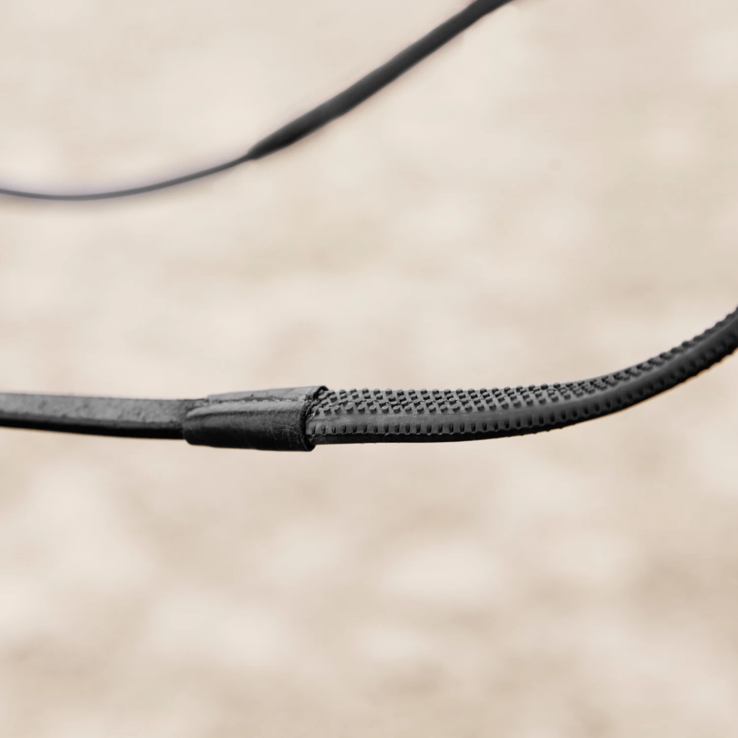 Horze Soft Grip Rubber Reins 5 Horze Soft Grip Rubber Reins - Image 3