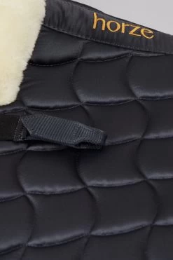 Horze Houston All Purpose Saddle Pad With Faux Fur -Sports - Horse Equipment Shop 17400 CG 2