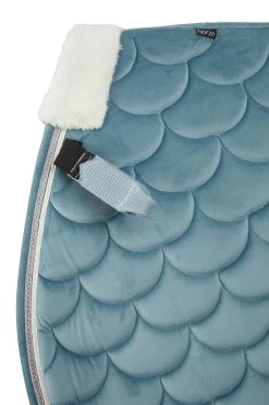 Horze Geneva All Purpose Saddle Pad With Faux Fur -Sports - Horse Equipment Shop 17426 SIB 2