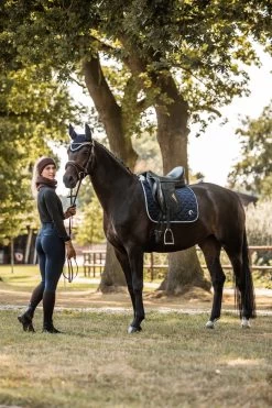 Horze Geneva Dressage Saddle Pad With Faux Fur -Sports - Horse Equipment Shop 17436 VDB 4