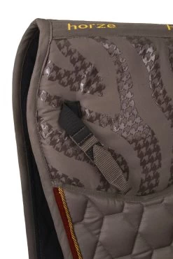 Horze Kenya Dressage Saddle Pad -Sports - Horse Equipment Shop 17454 753 02