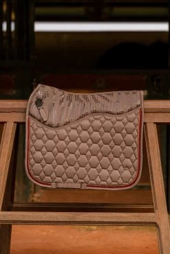 Horze Kenya Dressage Saddle Pad -Sports - Horse Equipment Shop 17454 753 06