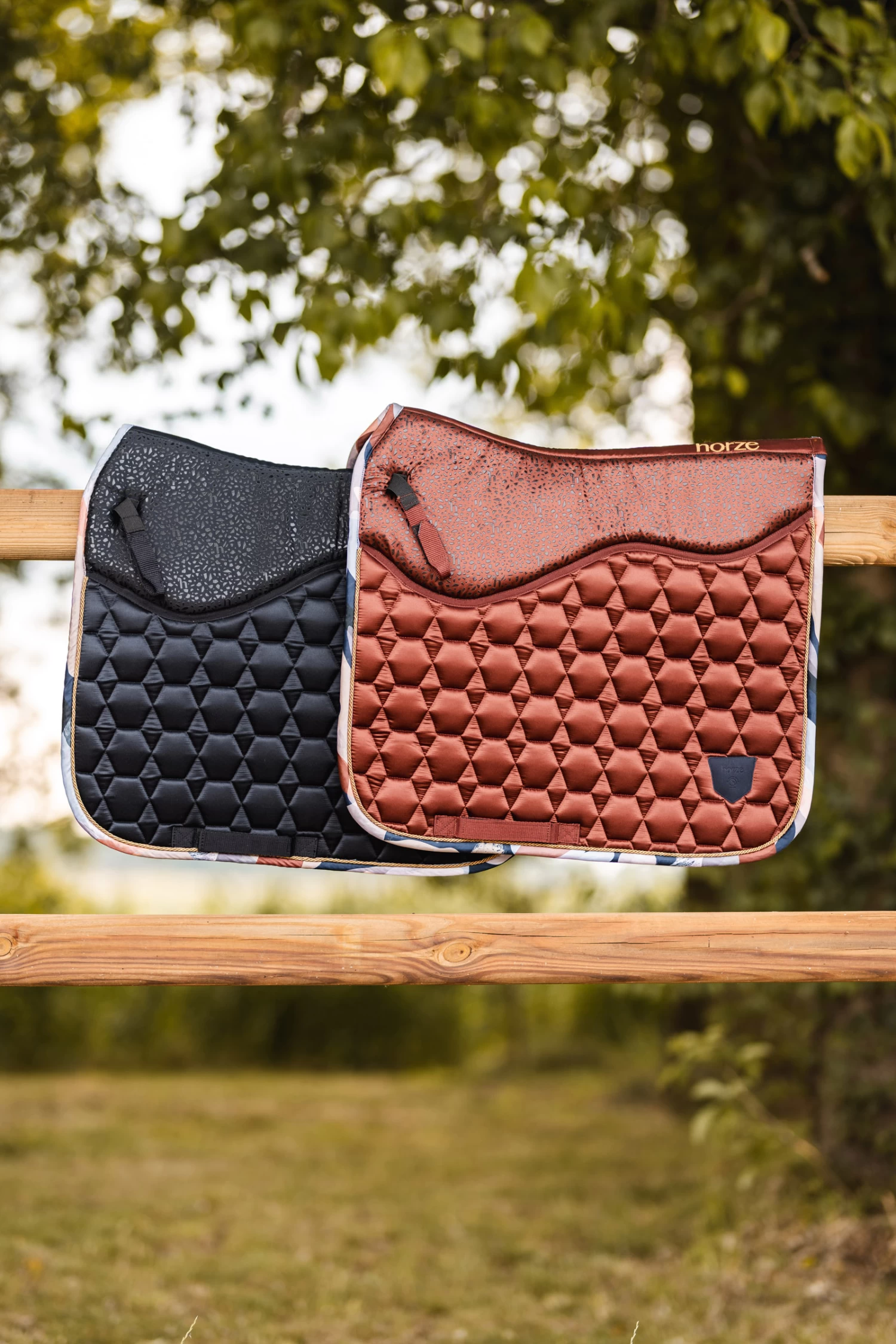 Horze Terrazzo Dressage Saddle Pad 15 Horze Terrazzo Dressage Saddle Pad - Image 13