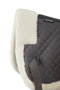 Horze Fur Half Pad 26 Horze Fur Half Pad -Sports - Horse Equipment Shop 17606 g 02