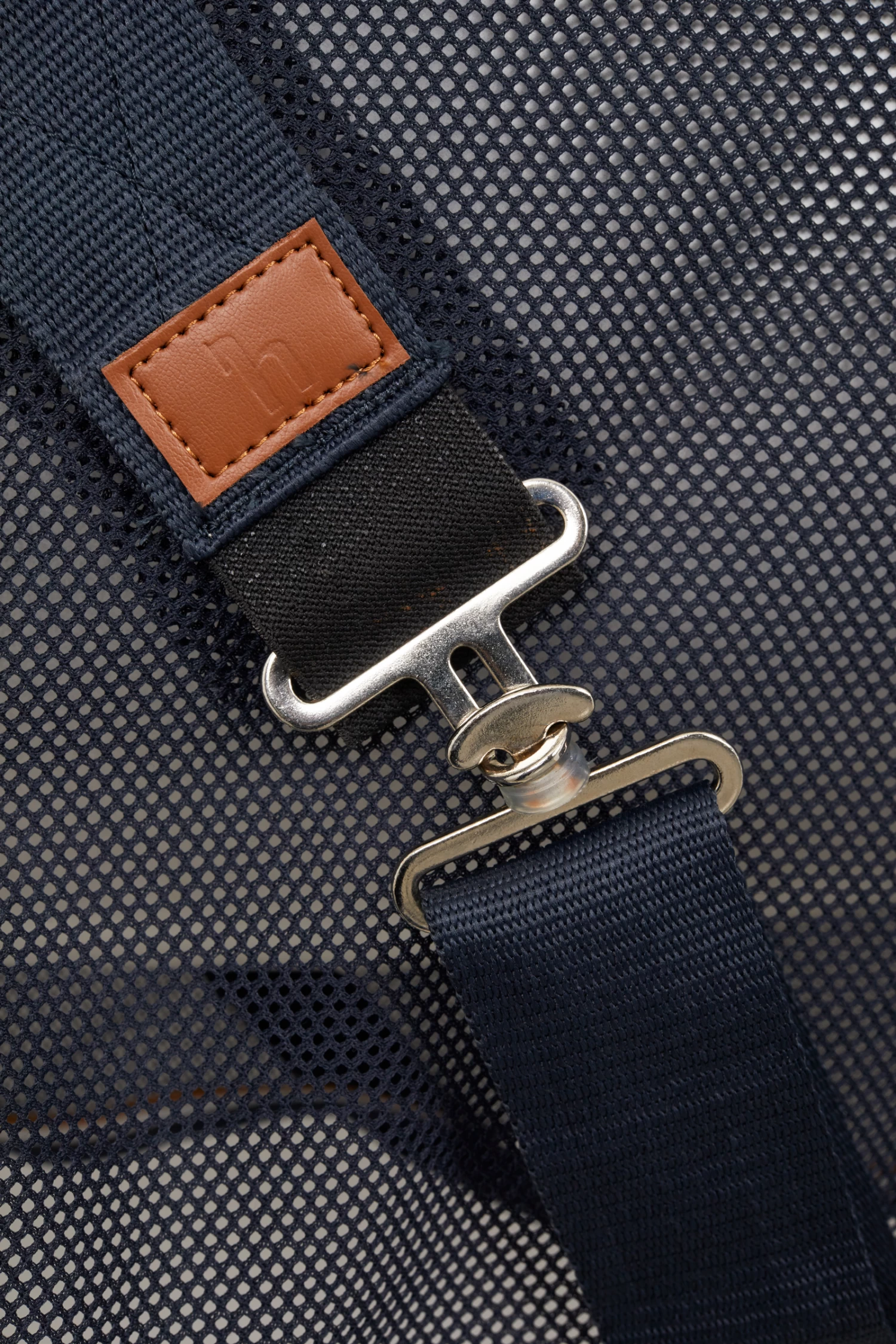 Horze Nevada Lightweight Wool & Mesh Rug 7 Horze Nevada Lightweight Wool & Mesh Rug - Image 5