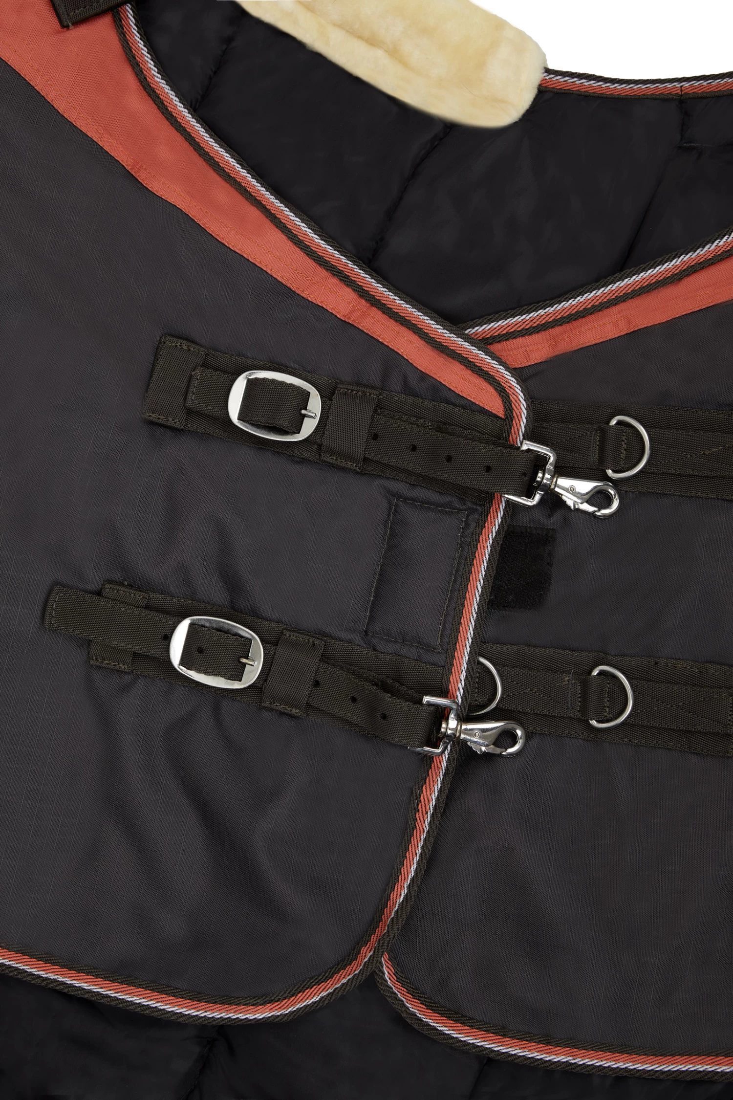 Horze Lucerne Turnout Rug, 250g 4 Horze Lucerne Turnout Rug, 250g - Image 2