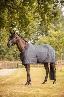 Horze Victoria Fleece Rug With Logo Print -Sports - Horse Equipment Shop 24440 ikb 04