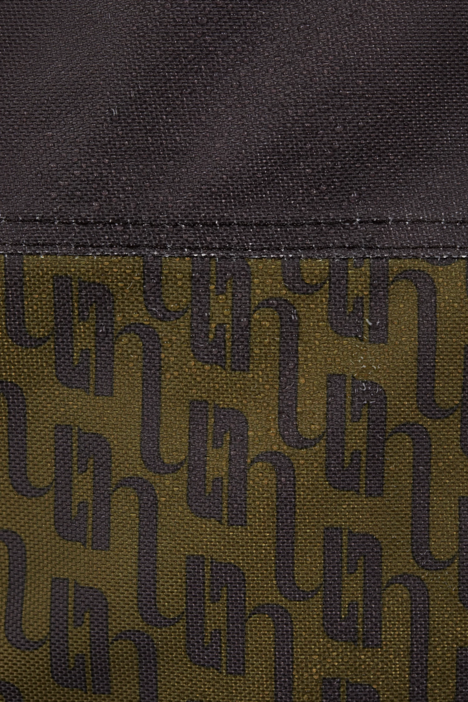 Horze Avalanche Winter Rug 300g 6 Horze Avalanche Winter Rug 300g - Image 4