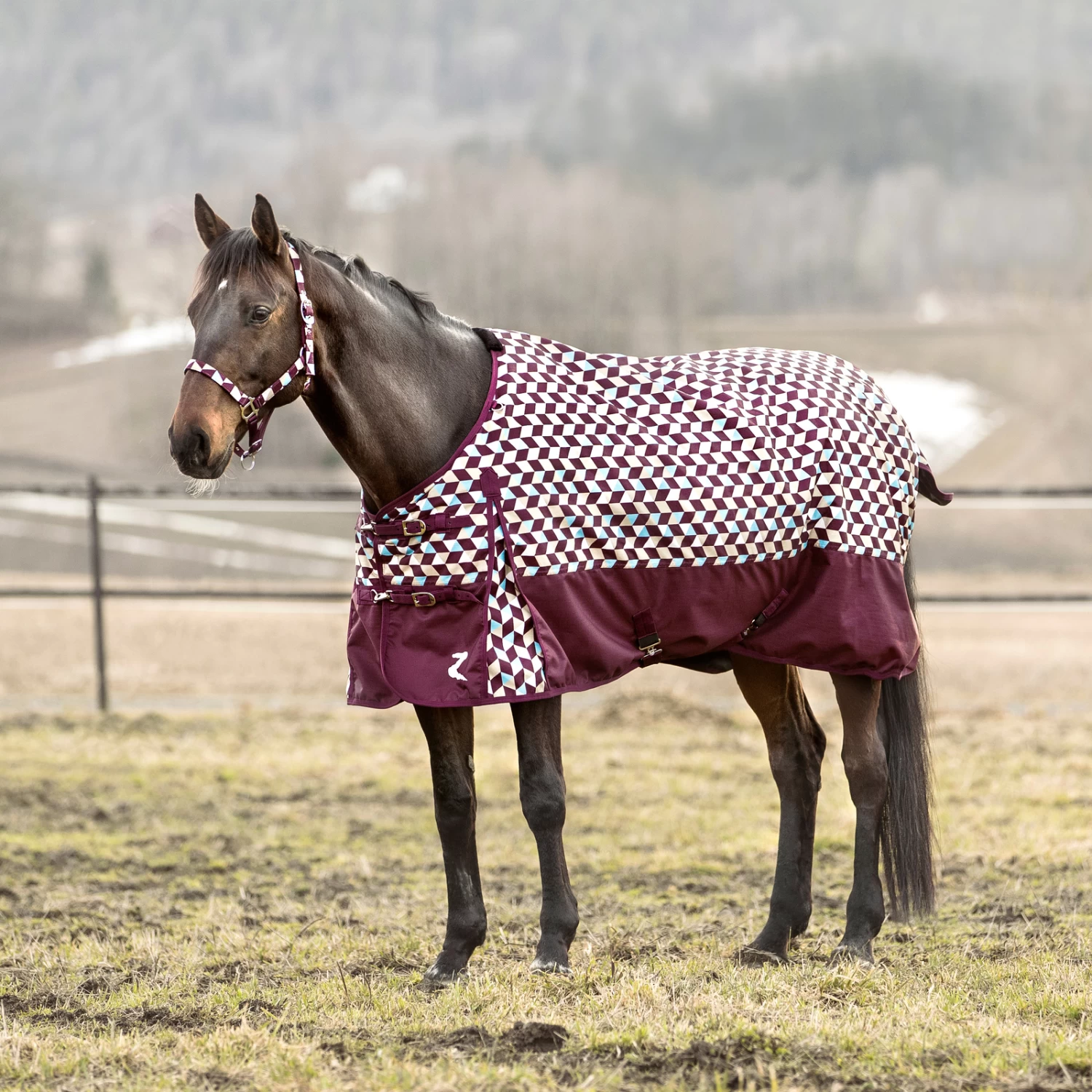 Horze Nevada Heavyweight Turnout Rug, 400g 10 Horze Nevada Heavyweight Turnout Rug, 400g - Image 8