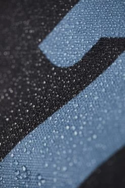 Horze Nevada Turnout Rug With Fleece Lining 26 Horze Nevada Turnout Rug With Fleece Lining -Sports - Horse Equipment Shop 24594 591 06