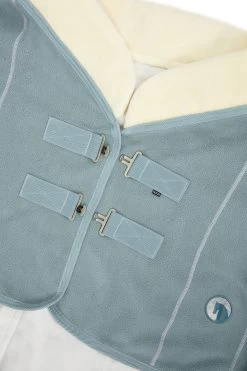 Horze Geneva Bonded Fleece Rug With Faux Fur Collar 6 Horze Geneva Bonded Fleece Rug With Faux Fur Collar -Sports - Horse Equipment Shop 24686 SIB 2