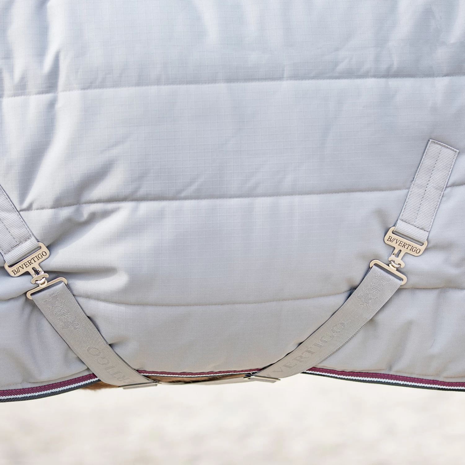 B Vertigo Tim Stable Rug, 400g 5 B Vertigo Tim Stable Rug, 400g - Image 3