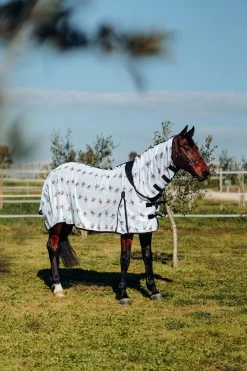 Horze Defender Fly Rug With Full Neck -Sports - Horse Equipment Shop 24844 WH FLY 5