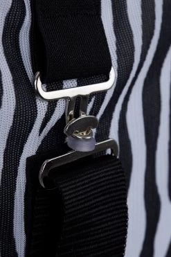 Horze Defender Fly Rug With Full Neck -Sports - Horse Equipment Shop 24844 zebra 04