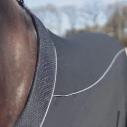 Eskadron Reflexx SS23 Stretch-Jersey Sweat Rug 9 Eskadron Reflexx SS23 Stretch-Jersey Sweat Rug -Sports - Horse Equipment Shop 334860 BL 3
