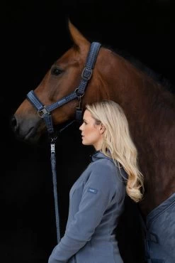 Eskadron Essence 22/23 Doublepin Vevet Stamp Headcollar 9 Eskadron Essence 22/23 Doublepin Vevet Stamp Headcollar -Sports - Horse Equipment Shop 342547 DLB 2