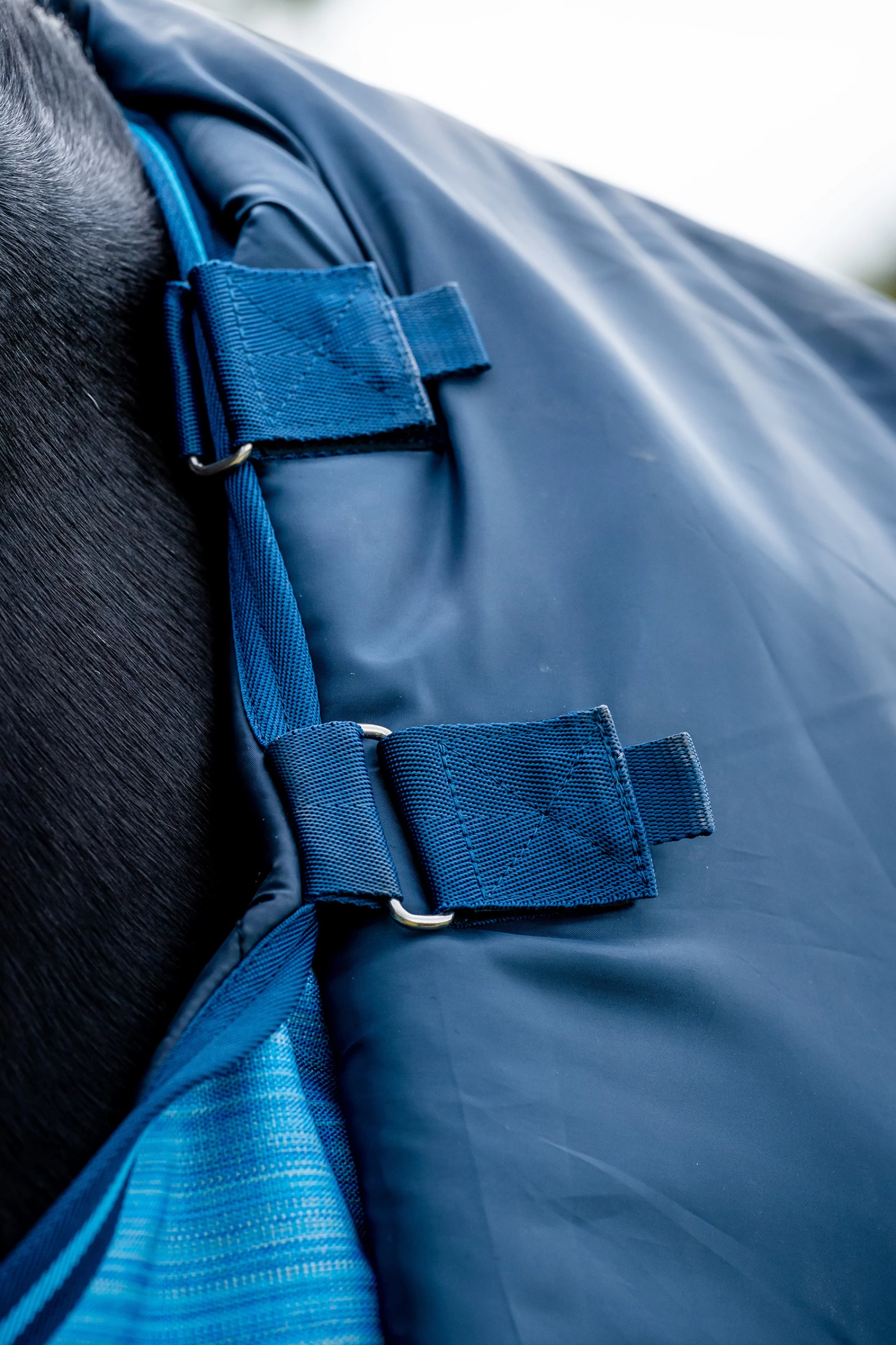 Horseware Amigo Hero 900 Revive Plus Turnout Rug Incl. Detachable Neck, 200g 7 Horseware Amigo Hero 900 Revive Plus Turnout Rug Incl. Detachable Neck, 200g - Image 5