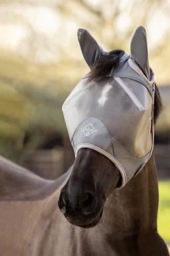 LeMieux ArmourShield Pro Half Fly Mask -Sports - Horse Equipment Shop XRVNX 060 03